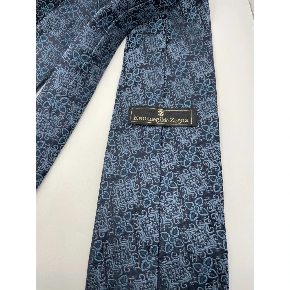 Ermenegildo Zegna Men Silk Tie Navy Blue Floral Medallion Jacquard Made in Italy